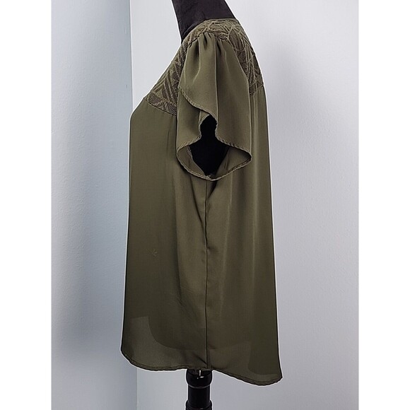 Lily White Womens Flutter Sleeve Lace Top Olive Blouse XL Low High Hem - Picture 8 of 9